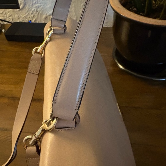 Cuyana Top Handle Bag - Picture 10 of 14